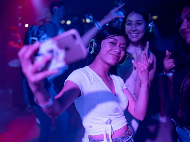 band-celebration-club-2240763.jpg